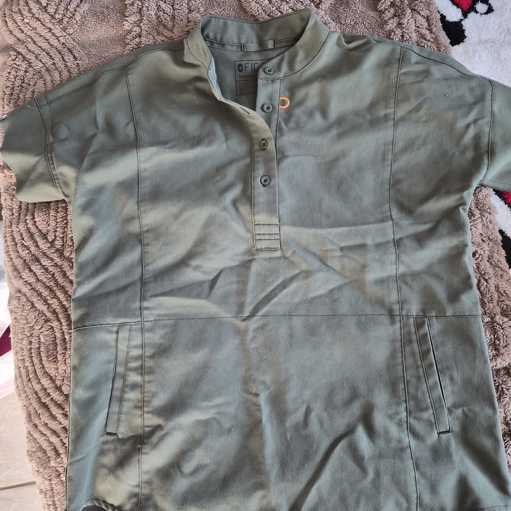 Figs Olive Technical Collection Shirt